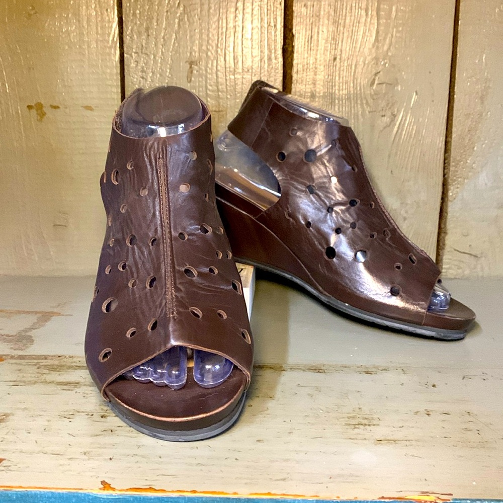 Citygate wedge sandals
